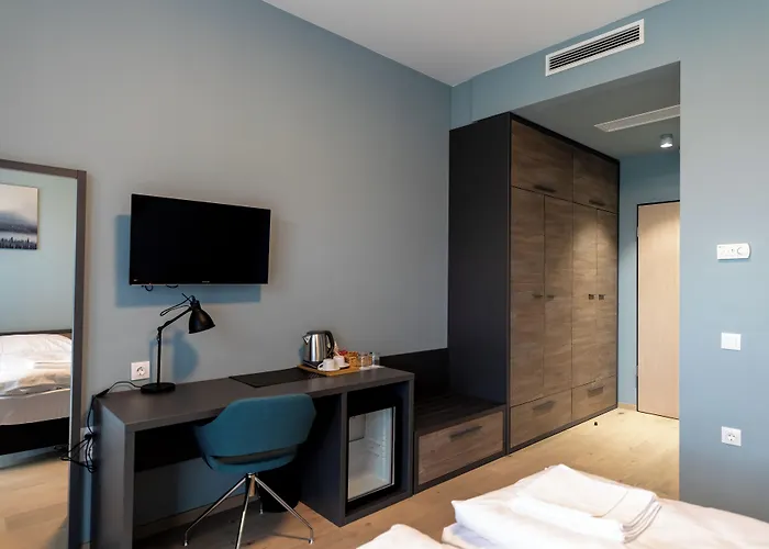 Hotel A22 *